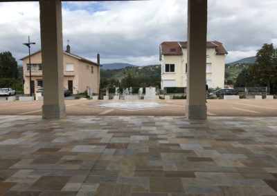 Aménagement de la place charles de gaulle Les roches de condrieu (38)1