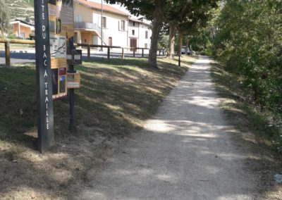 Aménagement paysager des berges du Rhône et du site du bac a traille Ampuis (69)